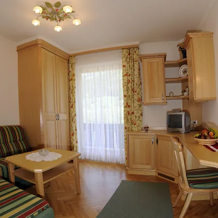 Zur Gams Apartment