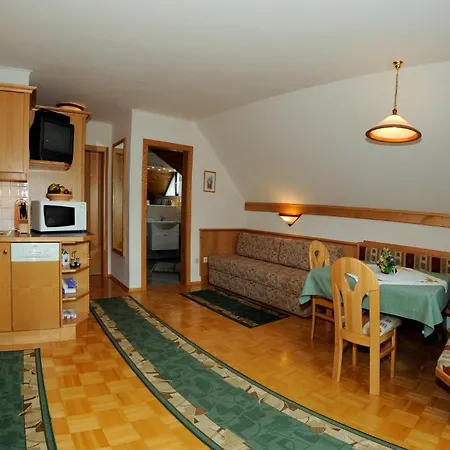 Hotel Zur Gams 3*