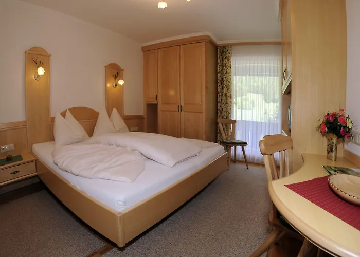 Zur Gams Donnersbachwald