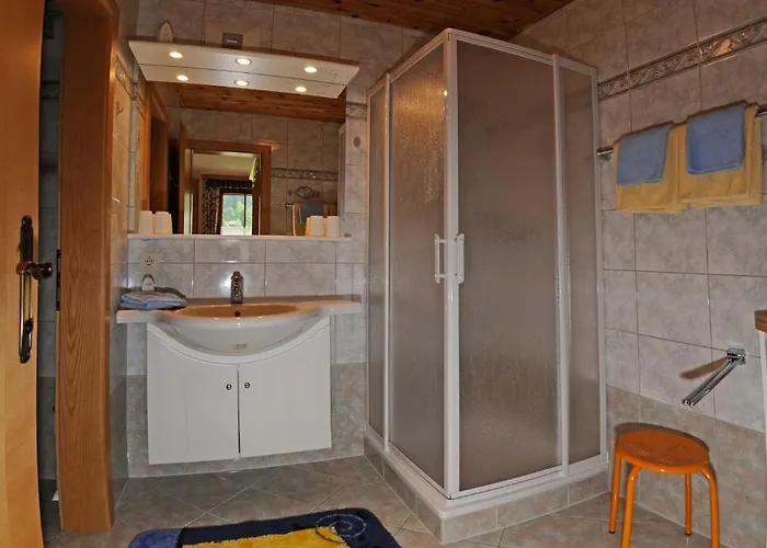 Zur Gams Donnersbachwald